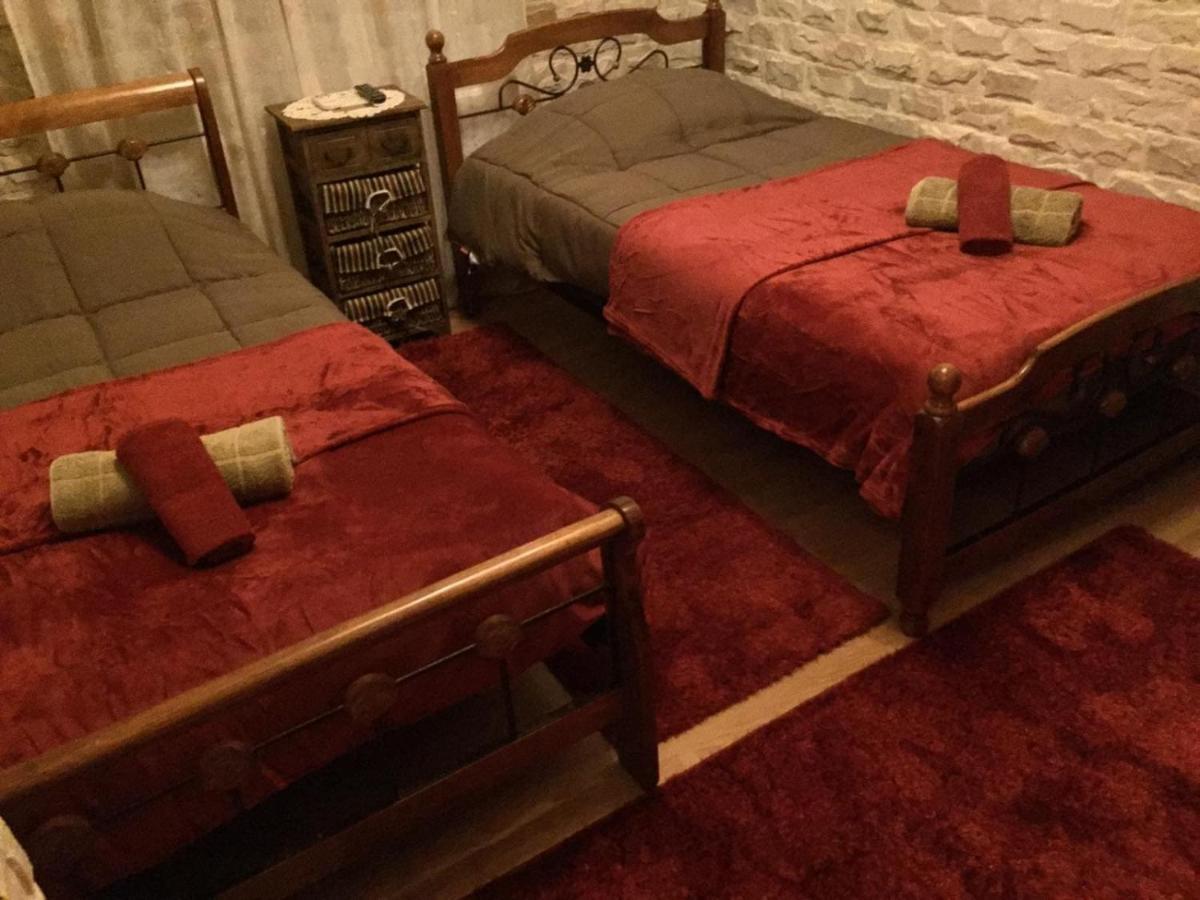 The Love Holiday House Tris Elies Eksteriør bilde